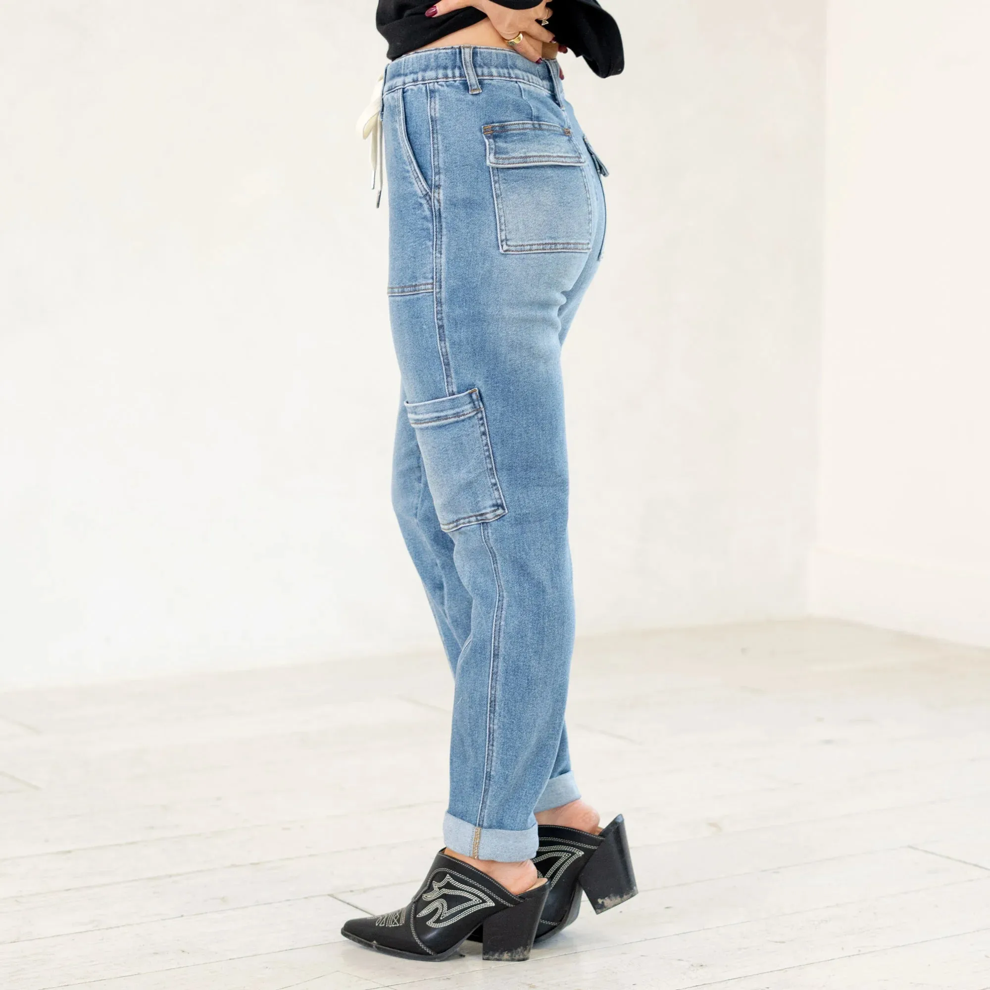 High Waist Cuffed Cargo Jogger