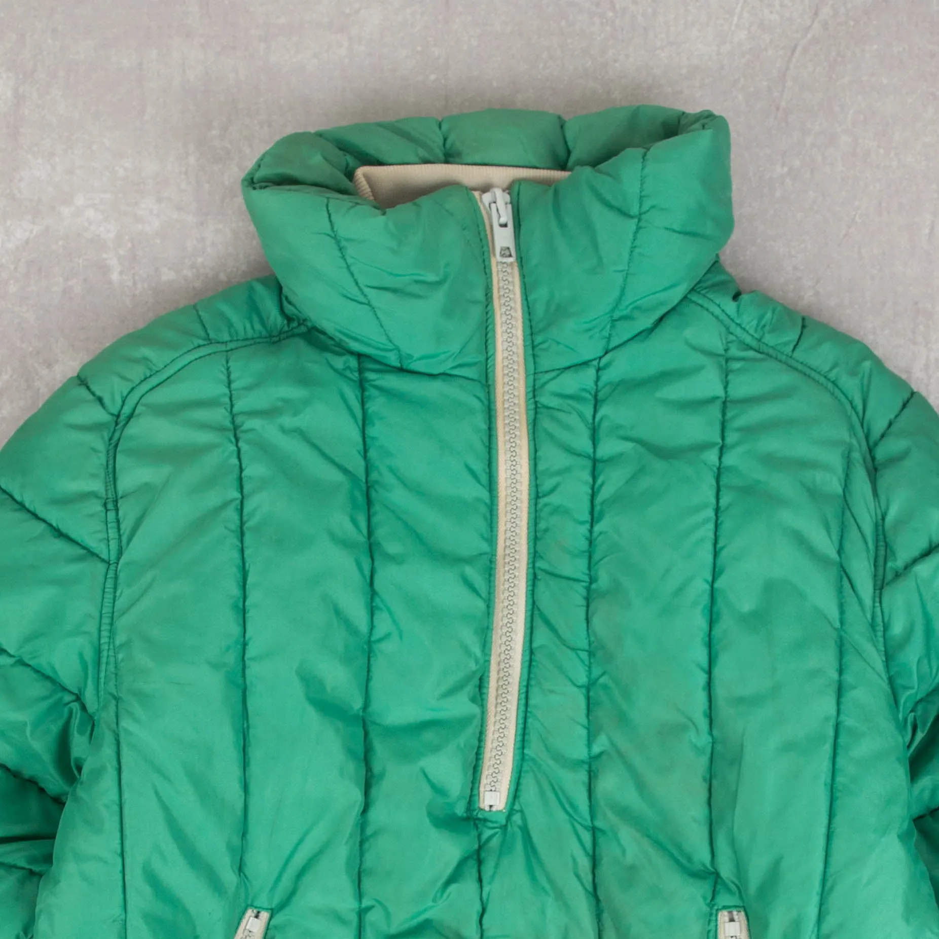 MEN'S VINTAGE 1980S PUFFER SKI HALF ZIP JACKET - SMALL
