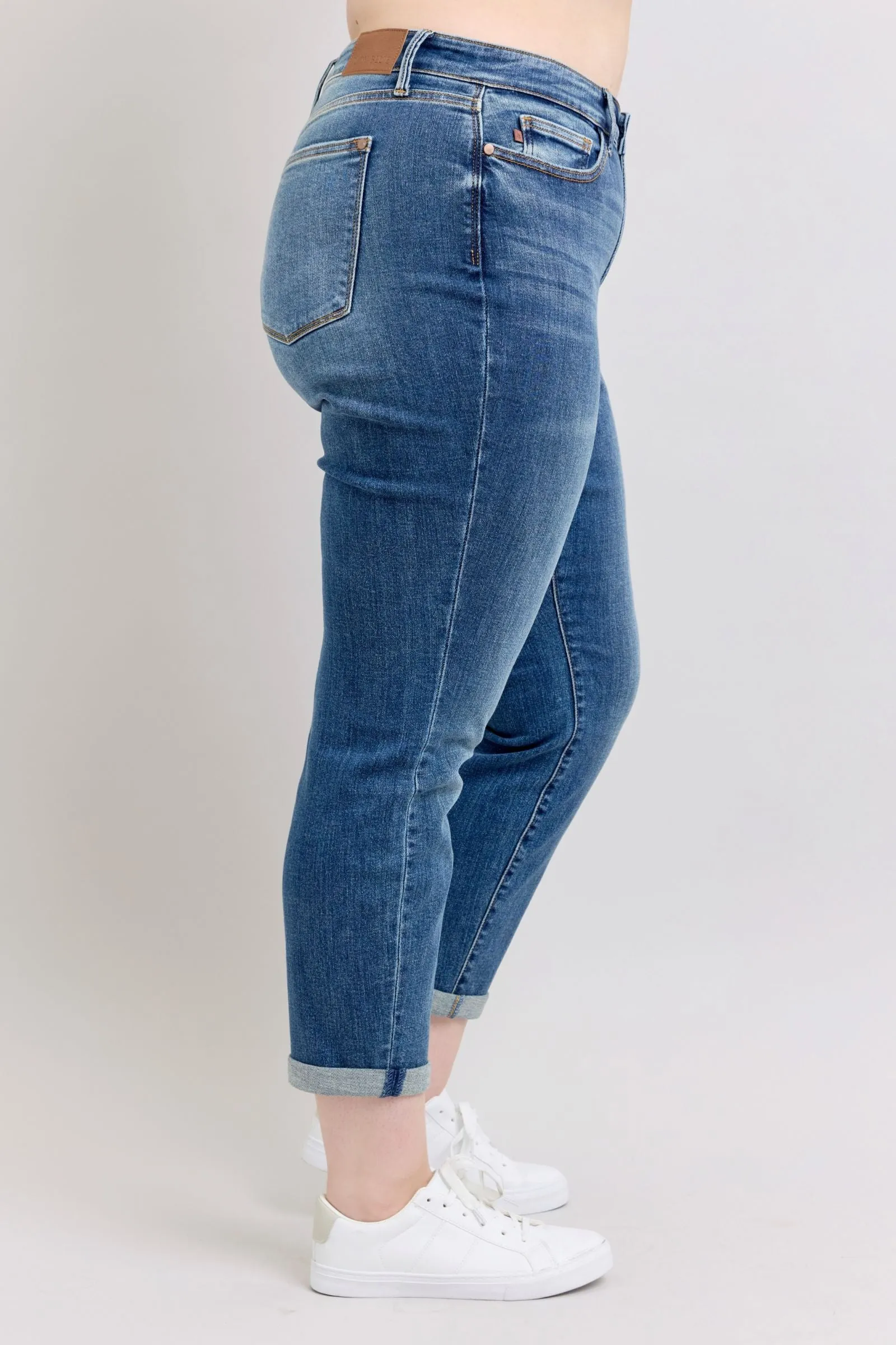 Mid Rise Vintage Wash Boyfriend