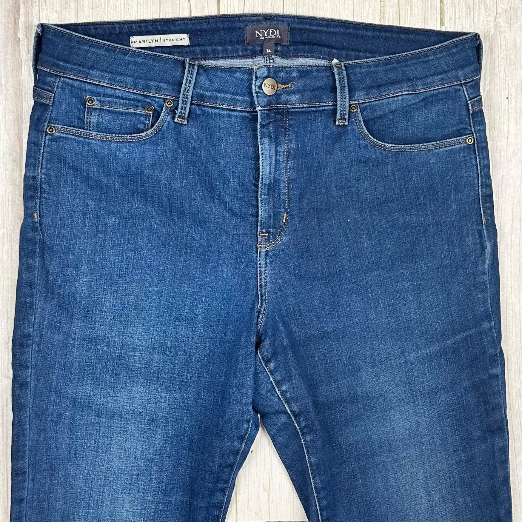NYDJ - 'Lift & Tuck' MARILYN Straight Leg Jeans -Size 14US suit 18AU