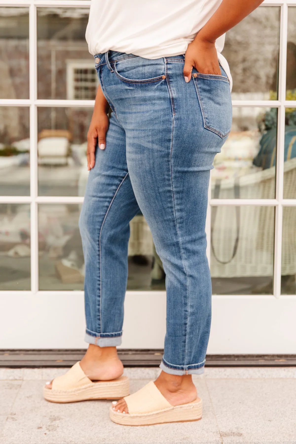 ONLINE EXCLUSIVE High Waist Slim Fit Jeans