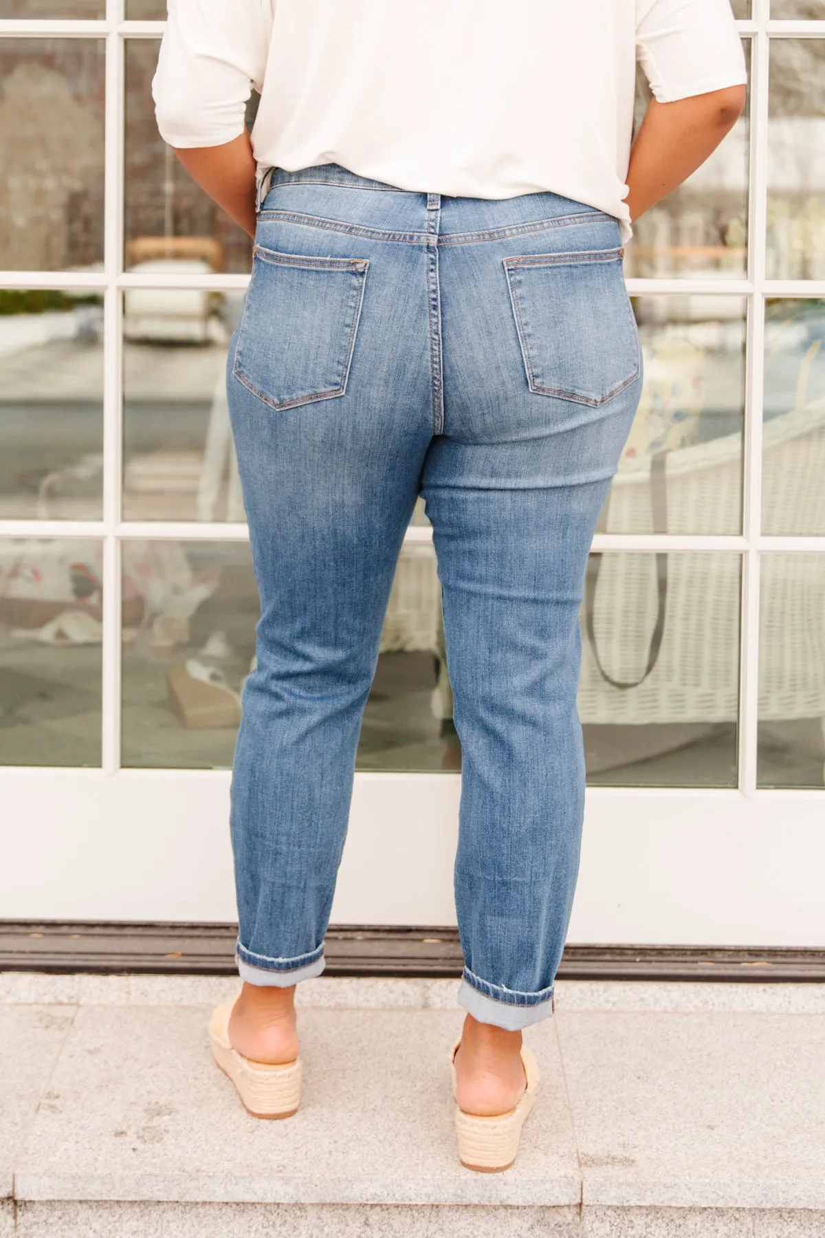ONLINE EXCLUSIVE High Waist Slim Fit Jeans