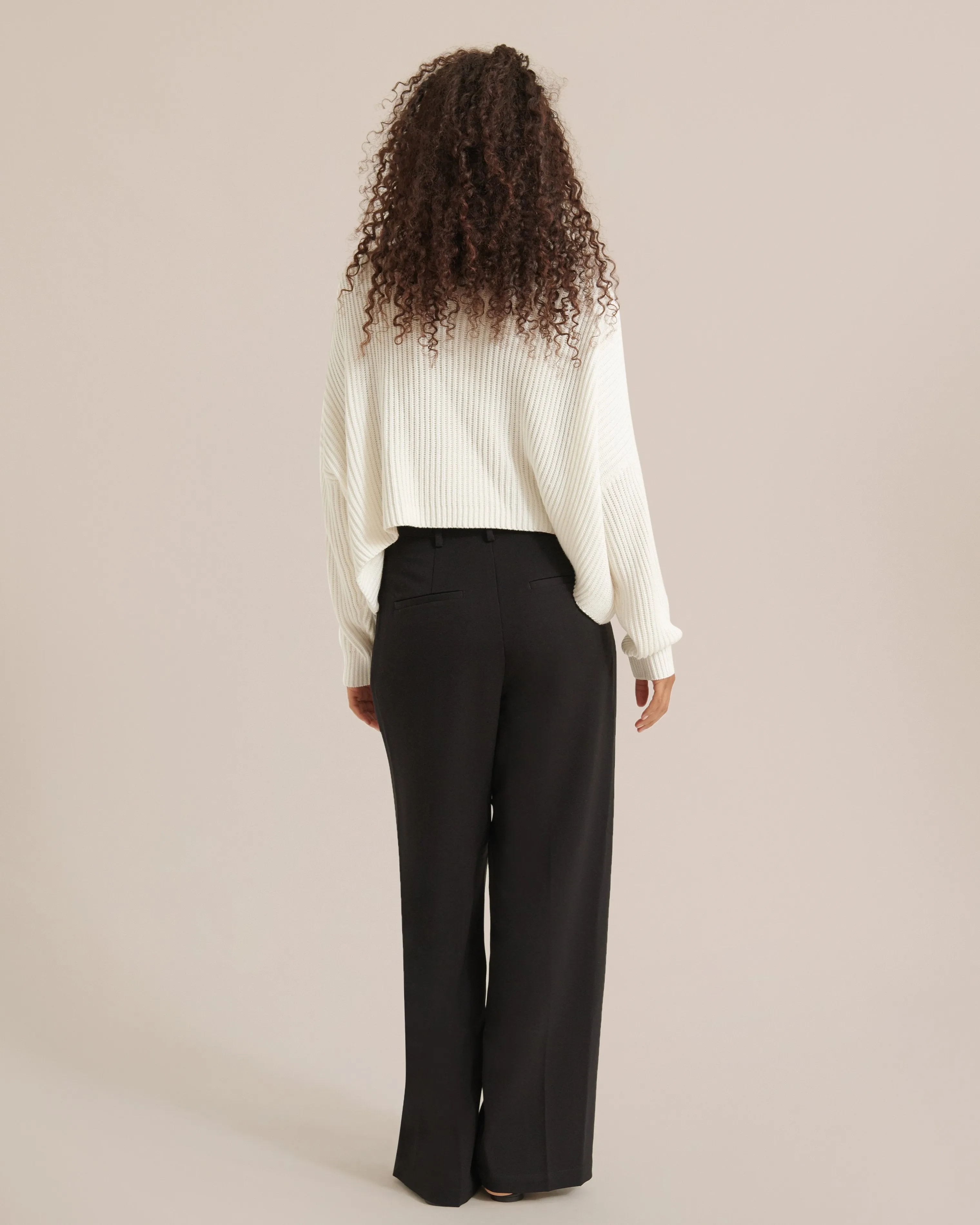 Saya Cropped Crew Neck Sweater
