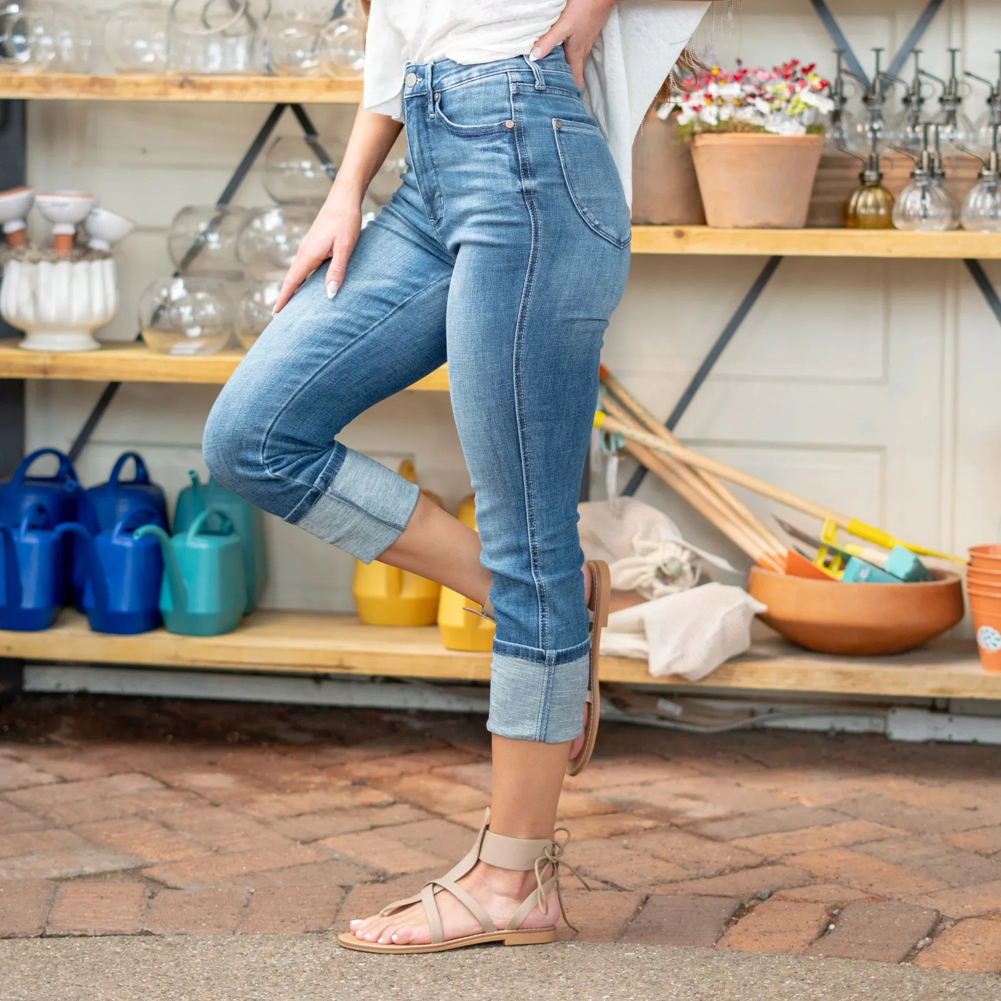Tummy Control Back Shield Pocket & Cuff Capri